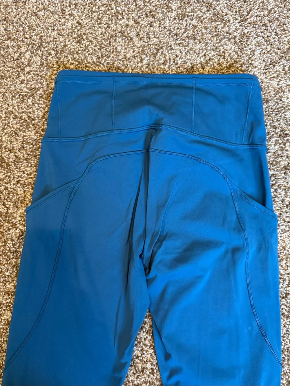 Lululemon Teal Active Leggings with running dot Details
